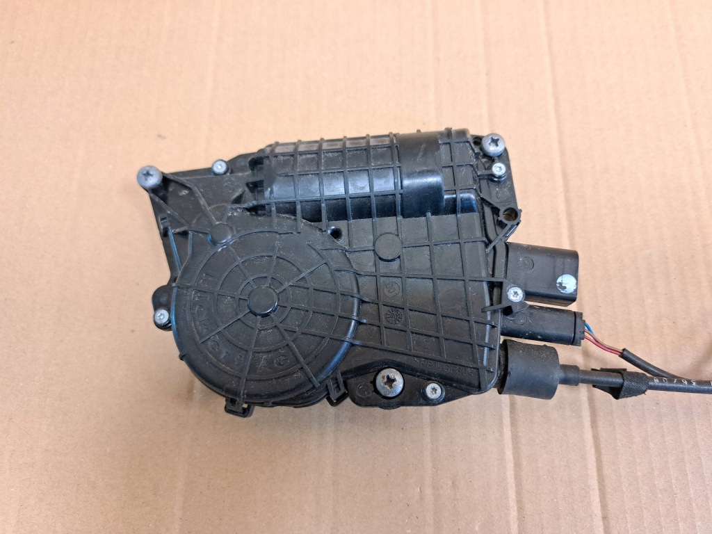 фото №8, Замок доводчик дверь левый задняя задний soft close bmw 7 f01 f02 7185687