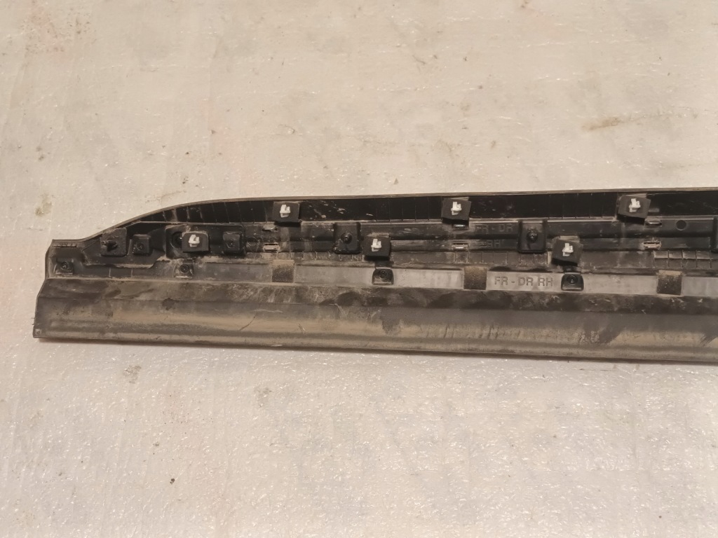 фото №7, Молдинг na двері правий перед kia sorento iv передня права 2020 -