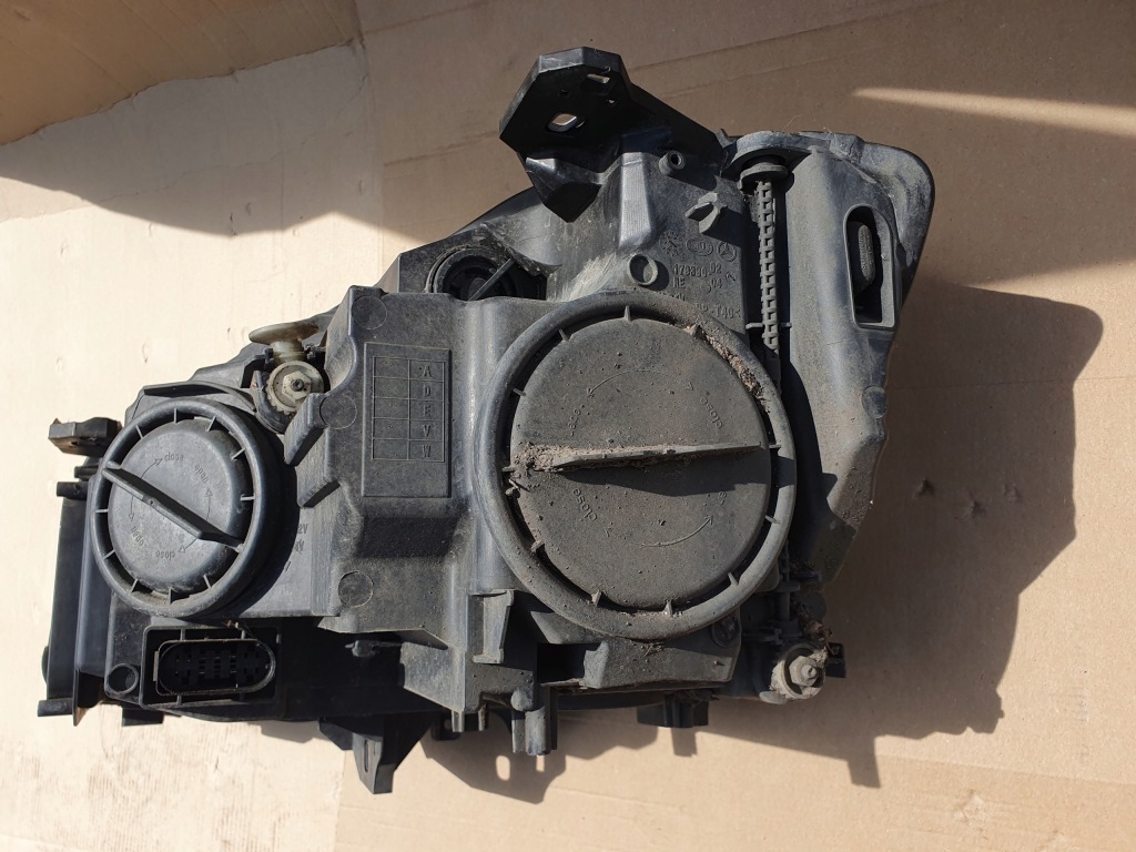 фото №8, Mercedes w176 a klasa лампа правая фара a1768200461 h7 uk