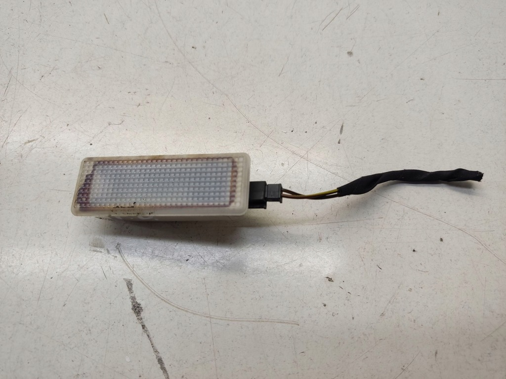 фото №1, Mini one - cooper f56 f55 2024 с передний лампа бардачка