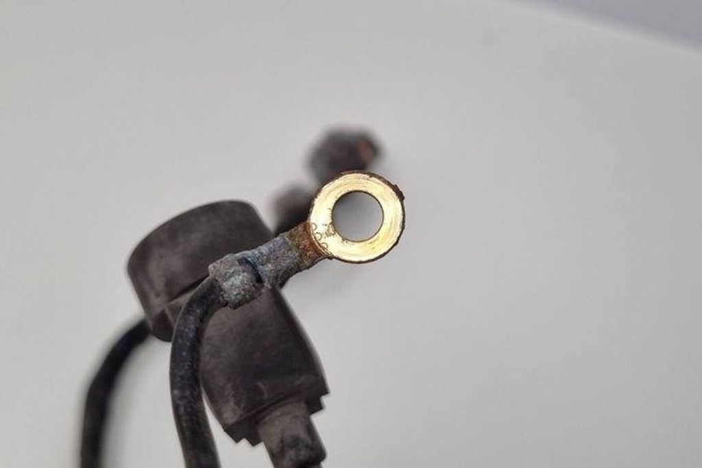 фото №11, Коробка запобіжників nissan navara d22_ 243832s700 2.5l дизель 2001