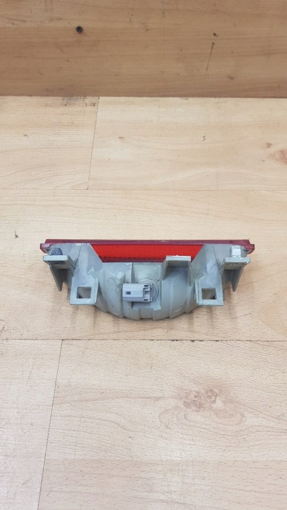 фото №2, Свет стоп третий крышки toyota yaris verso