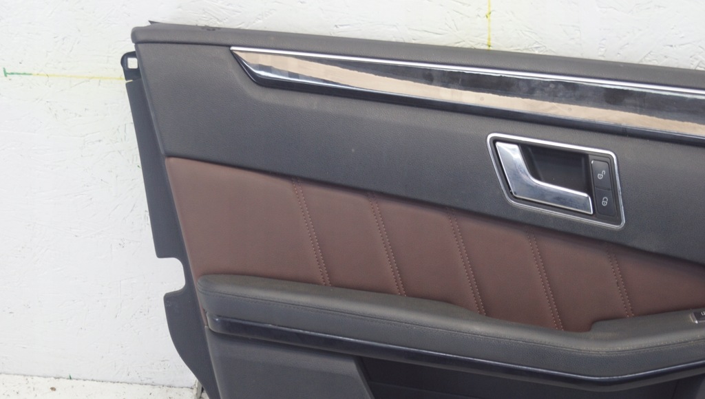 фото №4, Обшивка левый перед mercedes e w212