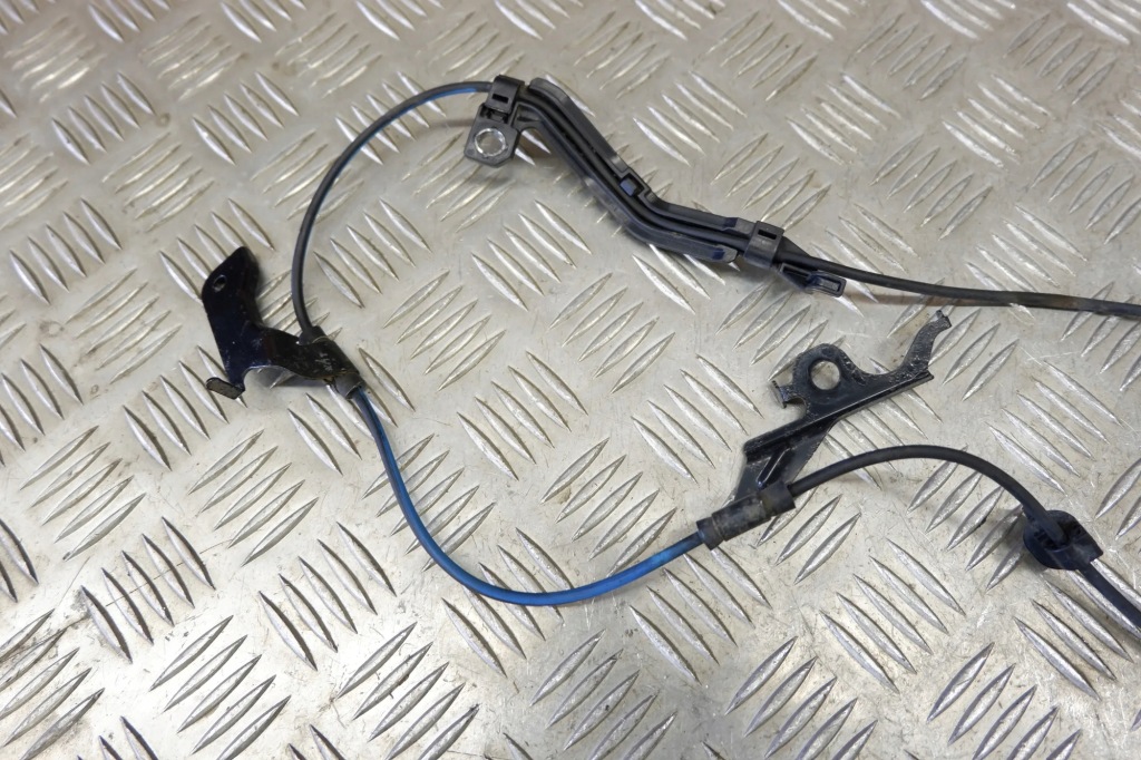 Датчик abs передний левая toyota prius _w5_ 8954347040 1.8l hybrid 72kw Киев