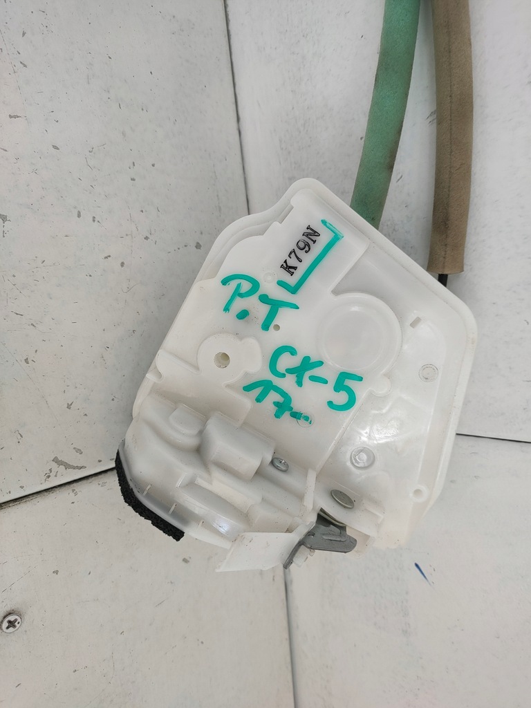 фото №1, Замок двері правий задня mazda cx-5 17r. k79n