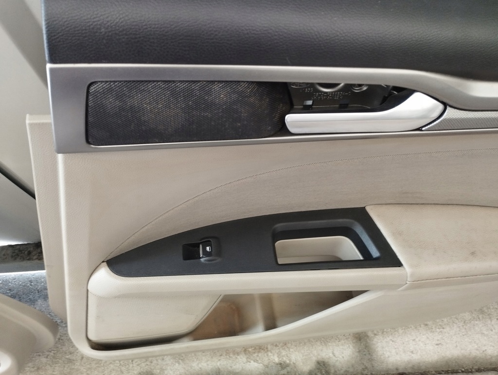 фото №4, Ford fusion 17- обшивка дверь правый левый задняя usa