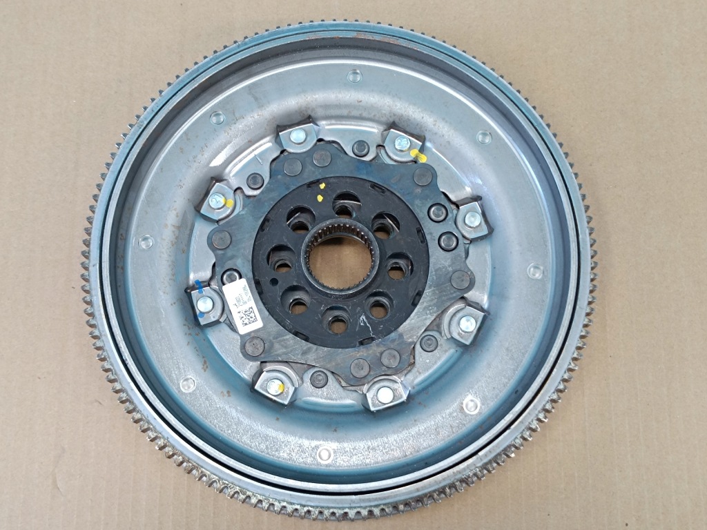 фото №1, Cupra leon avant 2.0 tfsi 140kw 2024 r колесо двомасовий niski пробіг 6326km