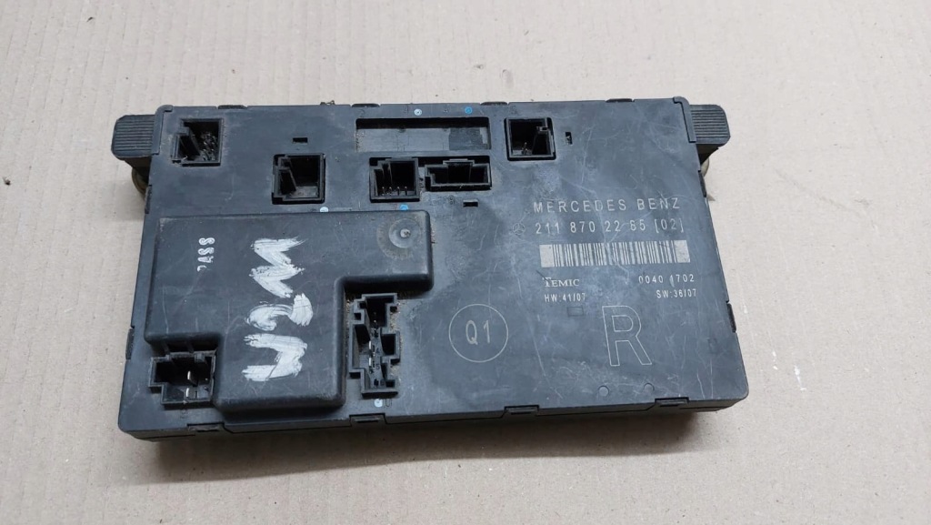 фото №1, Mercedes w211 модуль дверь правый перед 2118702285