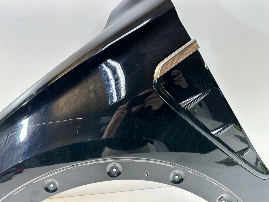 Крыло левый перед mg marvel r в Украине