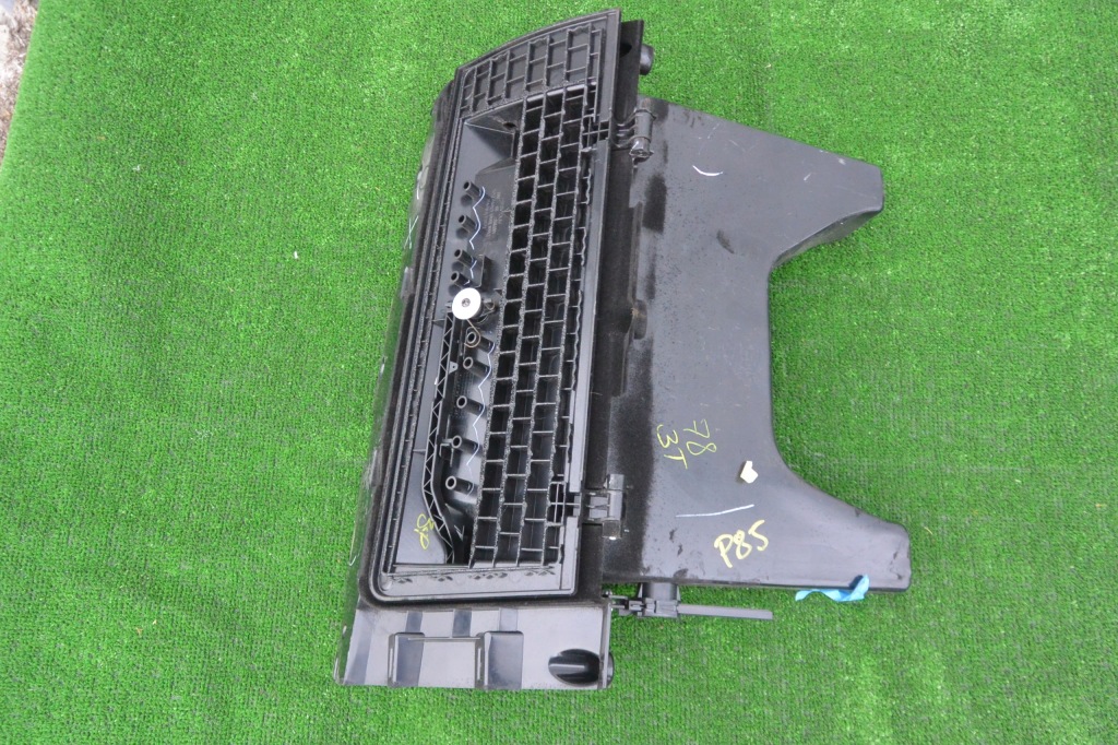 фото №1, Бардачок пасажира tesla model s 12-16 eu