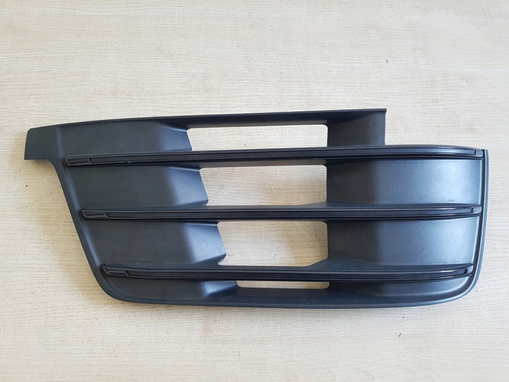 Купить Audi q7 s-line правая решётка бампера 4m0807682d