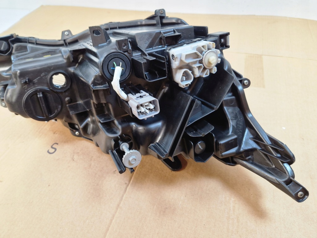 Lexus ct200h рестайлинг  фара передняя левая перед full led Киев