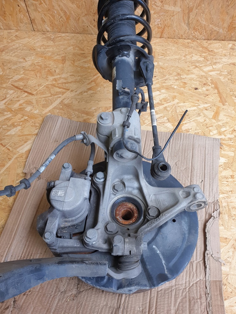 фото №8, Volvo xc40 поворотный кулак правый перед амортизационная стойка рычаг