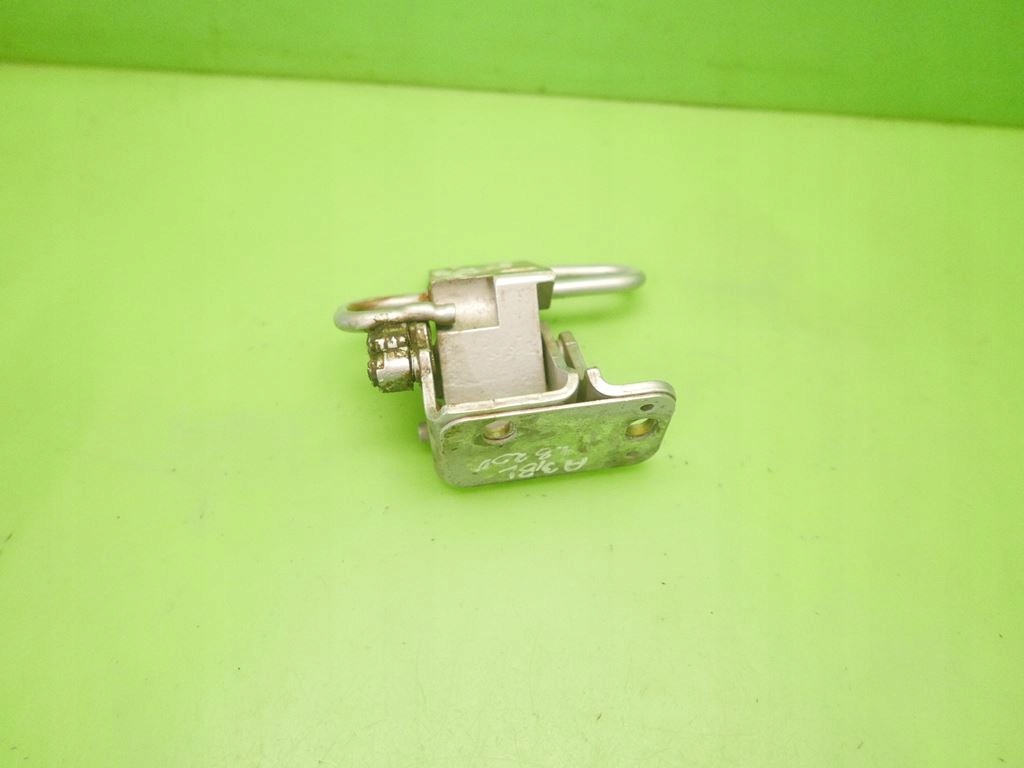 фото №5, Петля двері правий перед dół ly7m audi a3 i 8l 3d