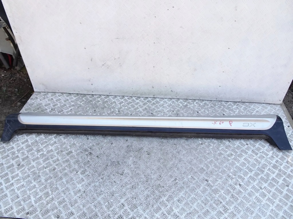 фото №1, Накладка порог правая volvo xc60 r-design