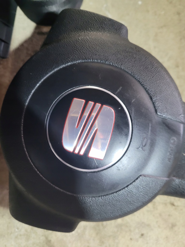 фото №9, Консоль подушка безопасности подушки безопасности seat leon ii карбон org