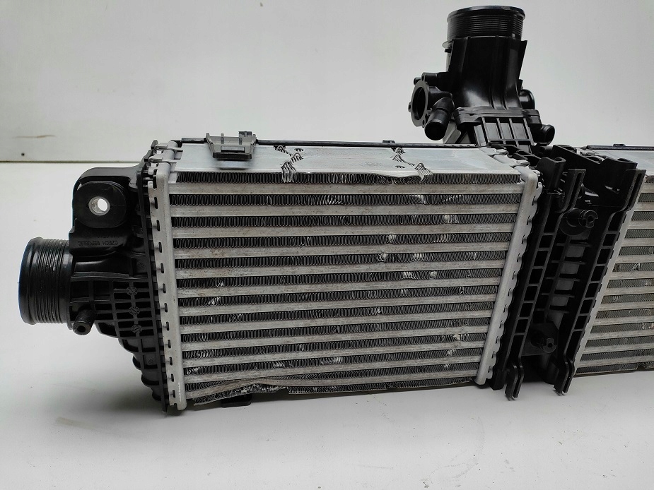 фото №8, Радиатор интеркулер 992145805f porsche 911 992