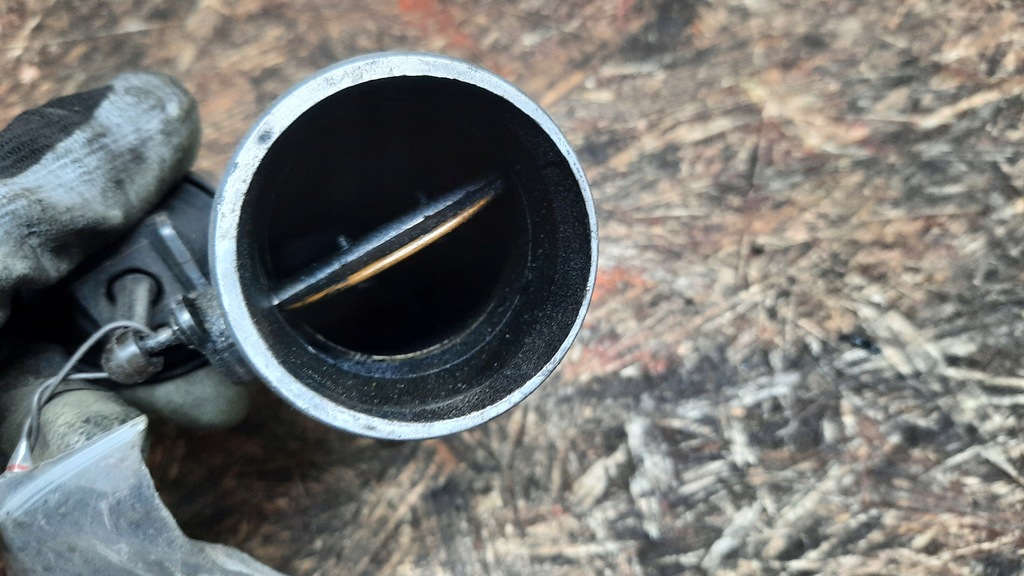 фото №4, Дроссельная заслонка 4b0145958 audi a6 c5 2.5 tdi 150km