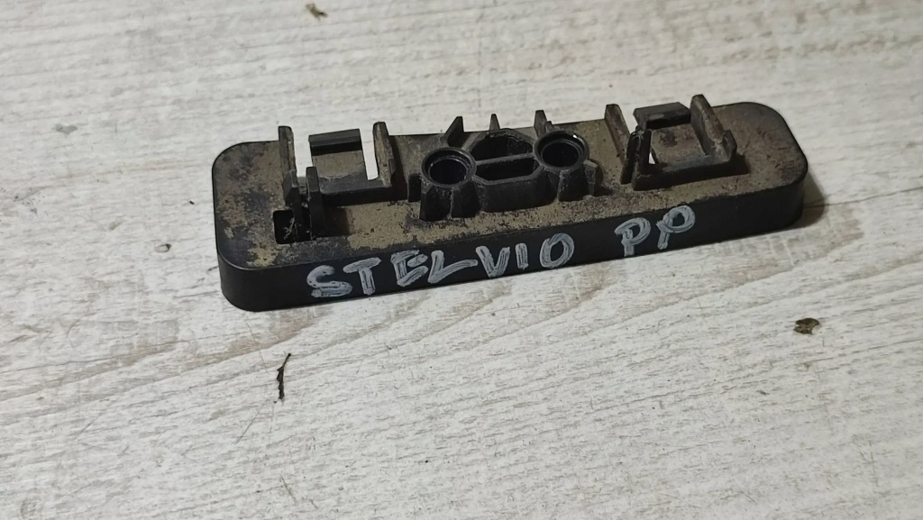 фото №6, Alfa romeo stelvio 2.0t 21r. напрямна спойлер правий перед