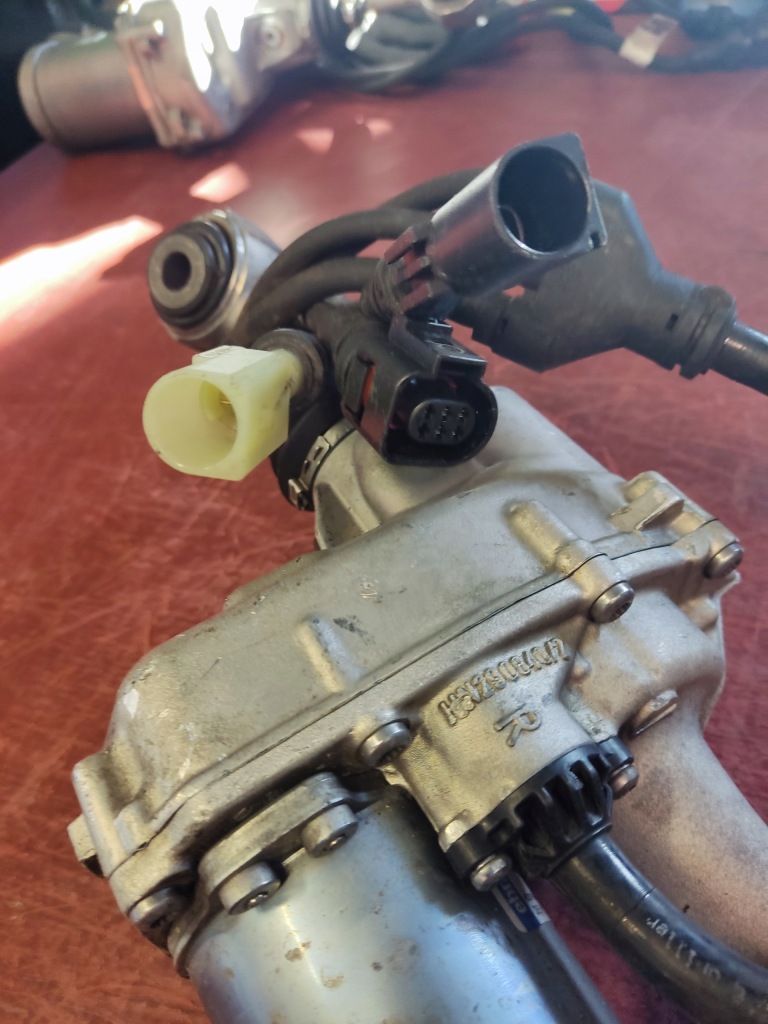 Привод поворота mercedes amg 1904609400 1904609300 с Разборки