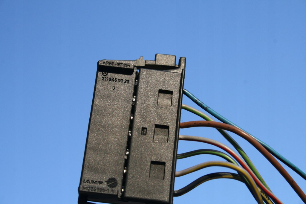 фото №7, Оригинальный номер mercedes штекер db w204, w211