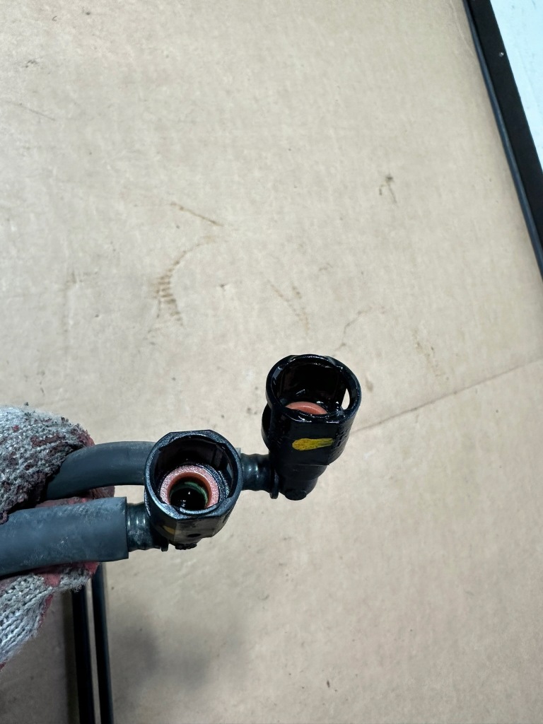 Дроти пального, паливні, трубки, патрубок infiniti m30d, 3.0d, m35, m37,m56 Ціна