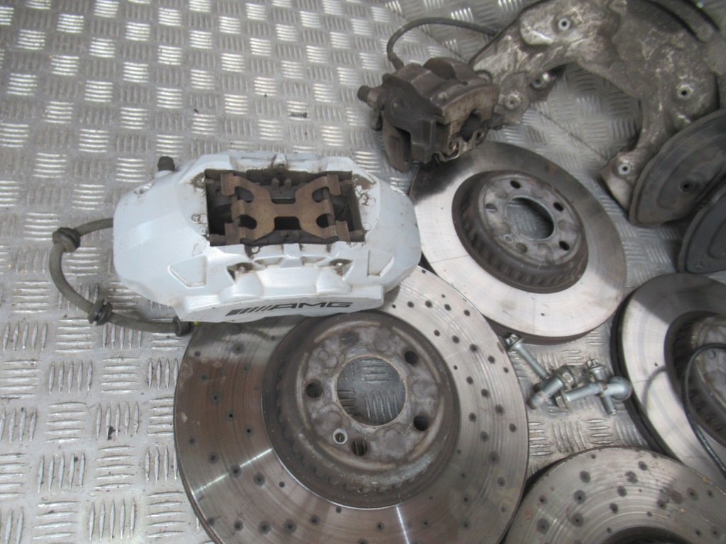 Mercedes w205 w213 w238 cls 257 4.3 amg тормоза суппорты+ тормозные диски комплект Киев