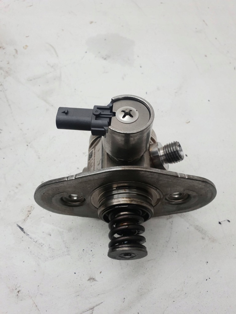 Купити Насос упорскування mini clubman f54 0261520249