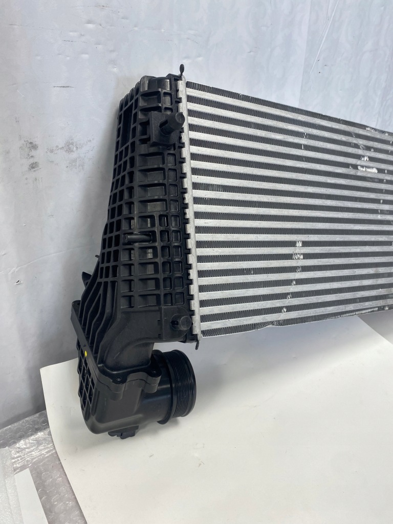 Радиатор интеркулер porsche 911 992 19- Цена