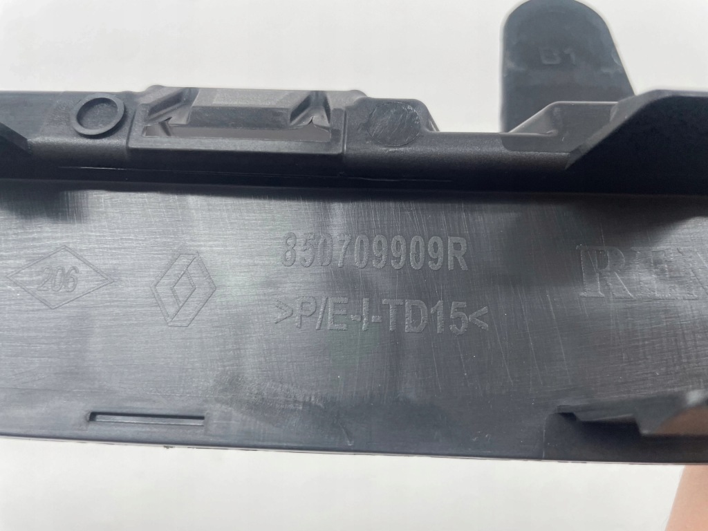 фото №6, Решётка бампера задняя renault megane iv gt nowa