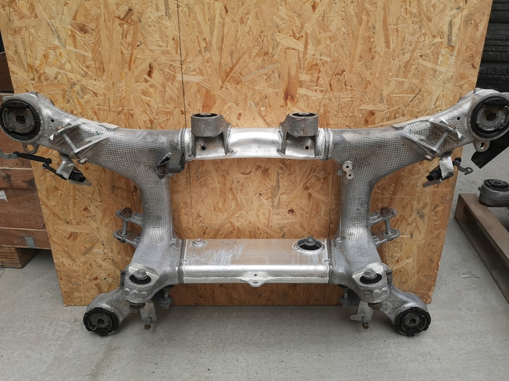 фото №6, Подрамник подрамник подрамник балка задняя bmw g11 g12 6883918