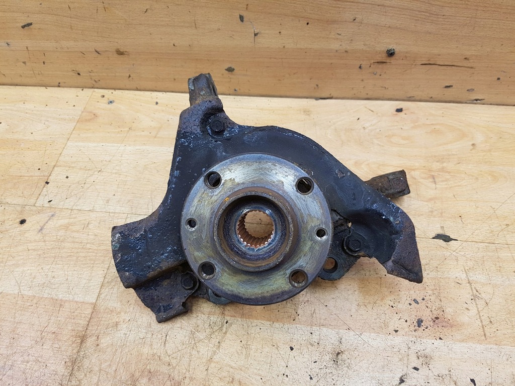 фото №1, Поворотний кулак перед передня права fiat stilo