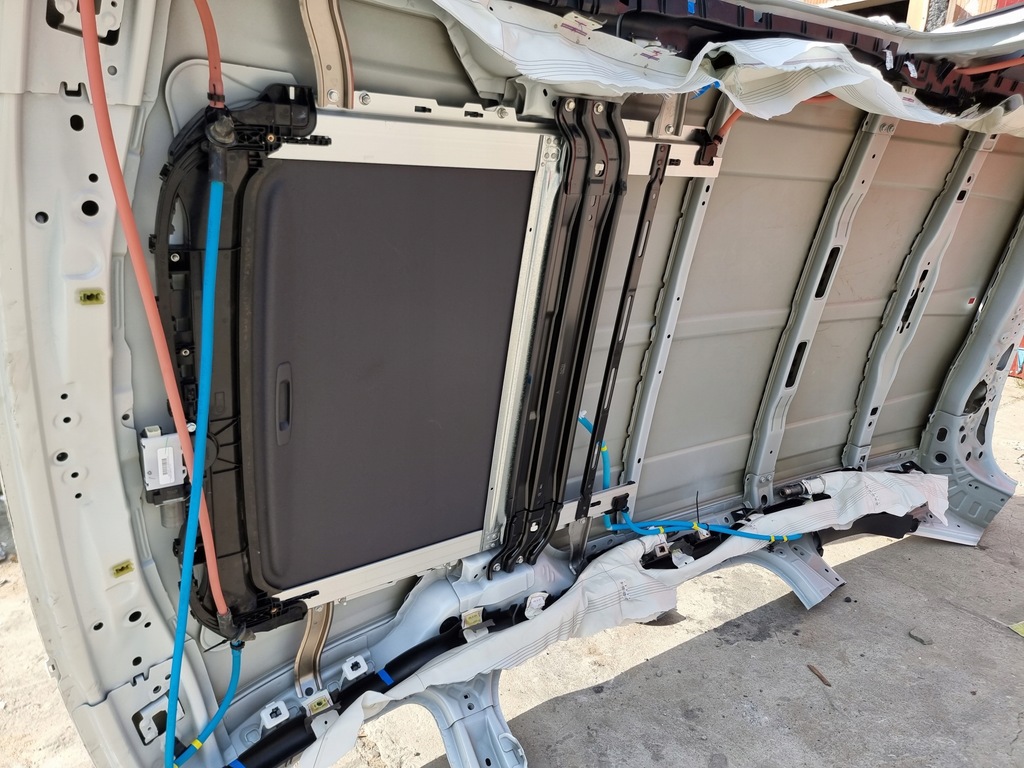 фото №8, Toyota sienna 2.5 hybrid xle дах люк шторки безпеки комплект 2021-