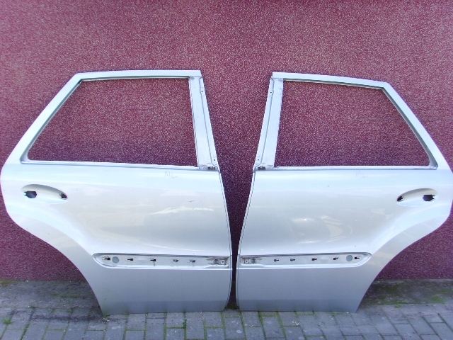 фото №1, Mercedes ml w164 дверь правое левая задняя