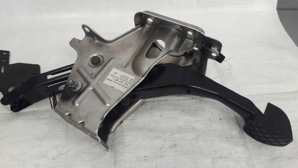 фото №7, Vw golf v 5d hb 1.6 педаль тормоза 1k1721057l