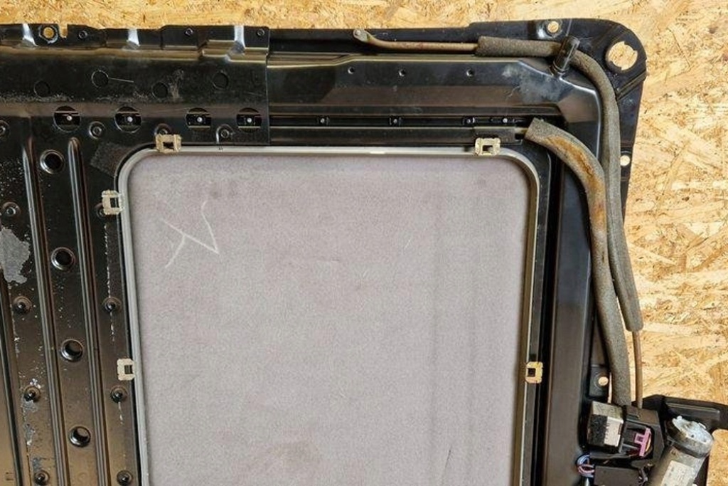 фото №13, Люк audi 4a0877795 2.5l дизель 1995