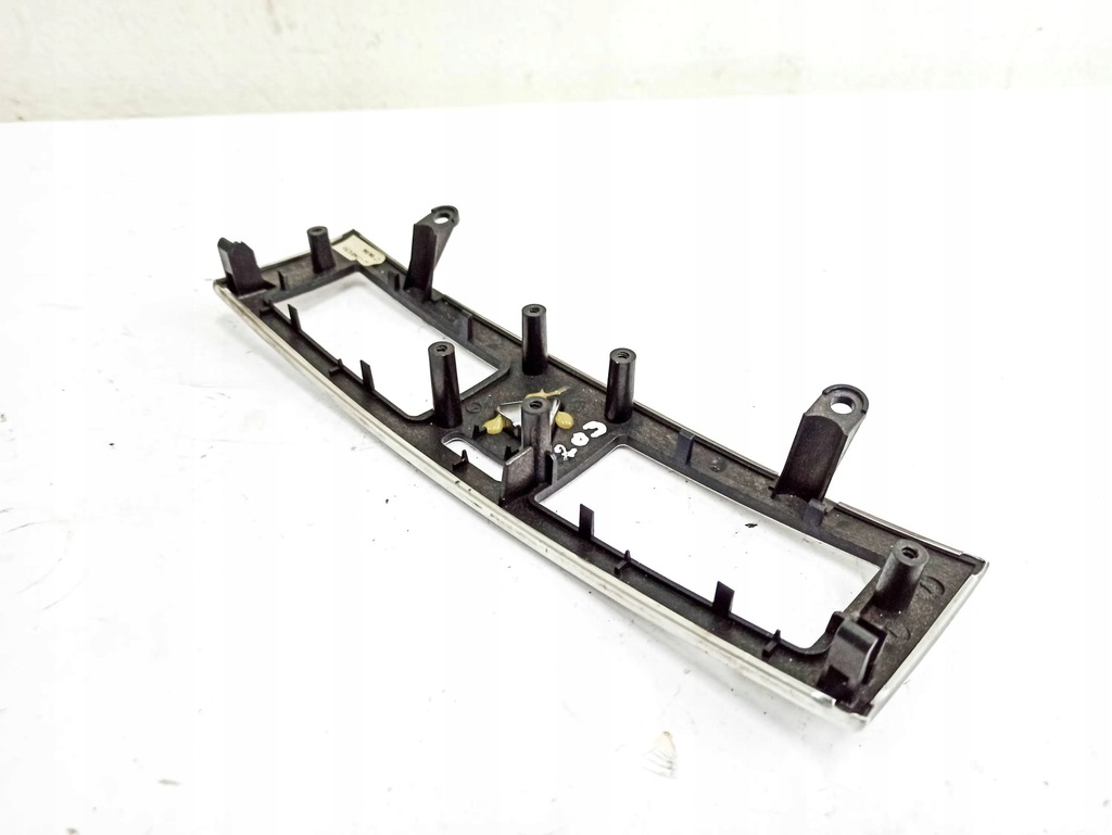 фото №9, Mercedes-benz c w203 2004 панели управление, переключатели