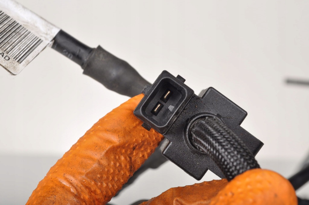 Купити Land rover discovery l462 3.0 d дроти шланги вакууму k6d3-9s468-ad