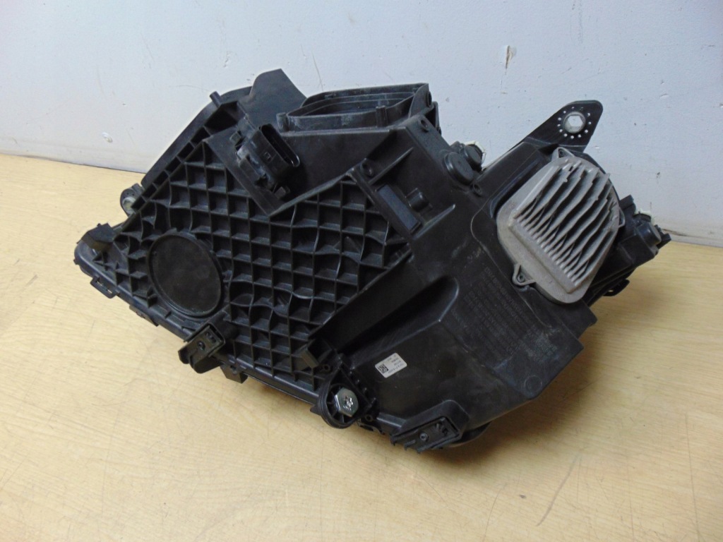 Фара правая перед mercedes glc w253 full led europ Оригинал