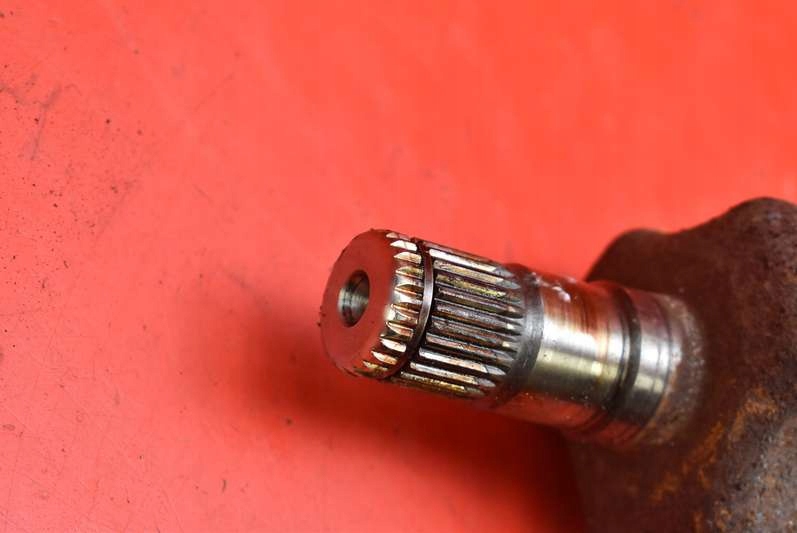 фото №8, Привідний вал ліва перед автоматична коробка передач 30735131 volvo s60 1 i 2.4 b 140 km lift 04-09