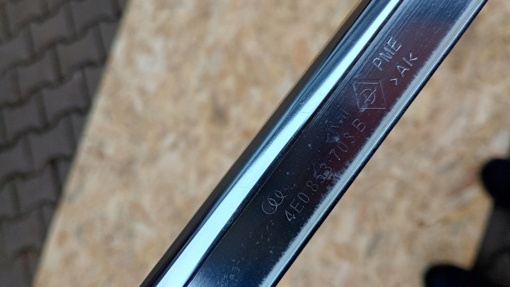 фото №14, Молдинг дахова хром ліва 4e0853703b audi a8 d3 sedan 02-09r