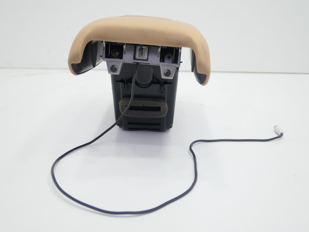 фото №7, Подлокотник перед бардачок maserati quattroporte v