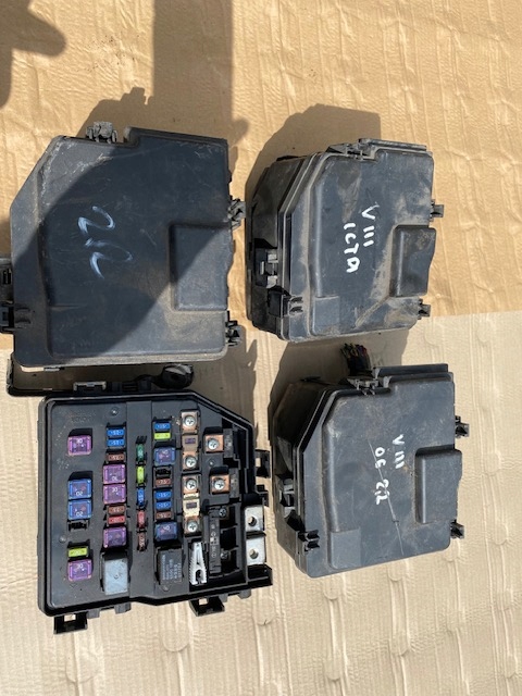 фото №6, Honda cr-v iii 2.2 i-ctdi коробка корпус предохранителей дизель предохранители