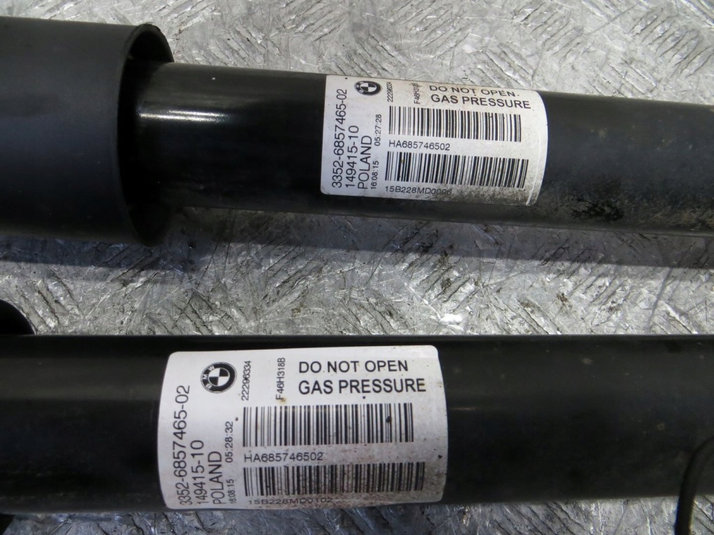 Bmw f46 f45 амортизатор задній задній комплект  6857465 15- Зі Шроту