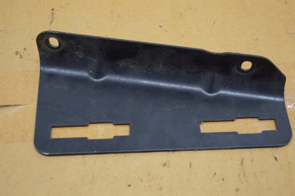 фото №3, Кронштейн кронштейн кронштейн audi r8 420 420121262b