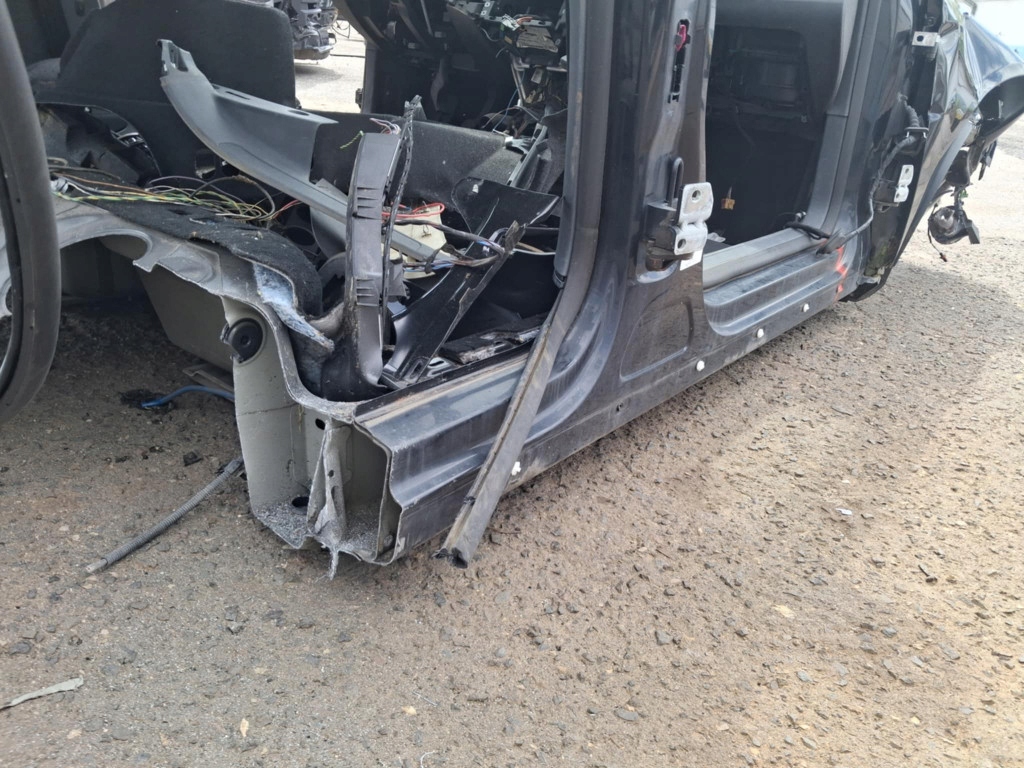 фото №5, Vw passat b6 поріг правий чверть lc9x