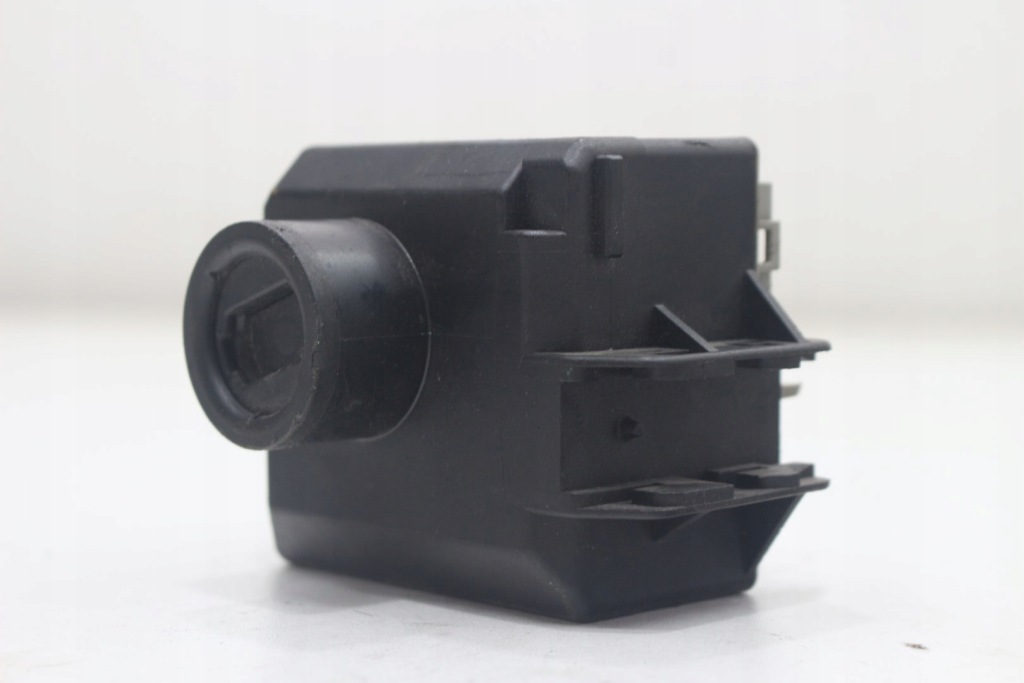 фото №1, Замок зажигания a2469055801 mercedes gla