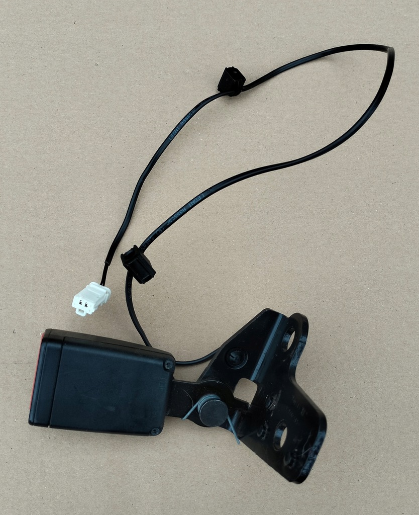 фото №3, Citroen ds5 клипса поперечина задняя