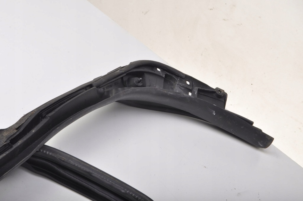 Mclaren mp4 spider прокладка стекло лобовое Киев