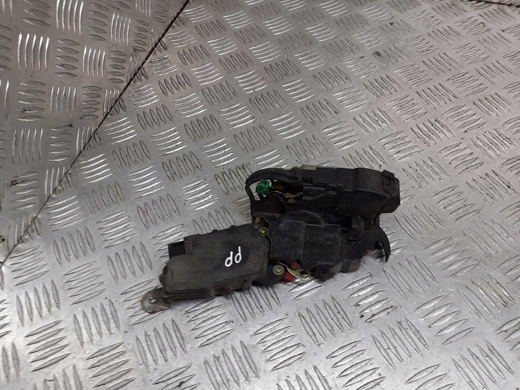 фото №1, Замок двері правий перед subaru legacy iii 2pin